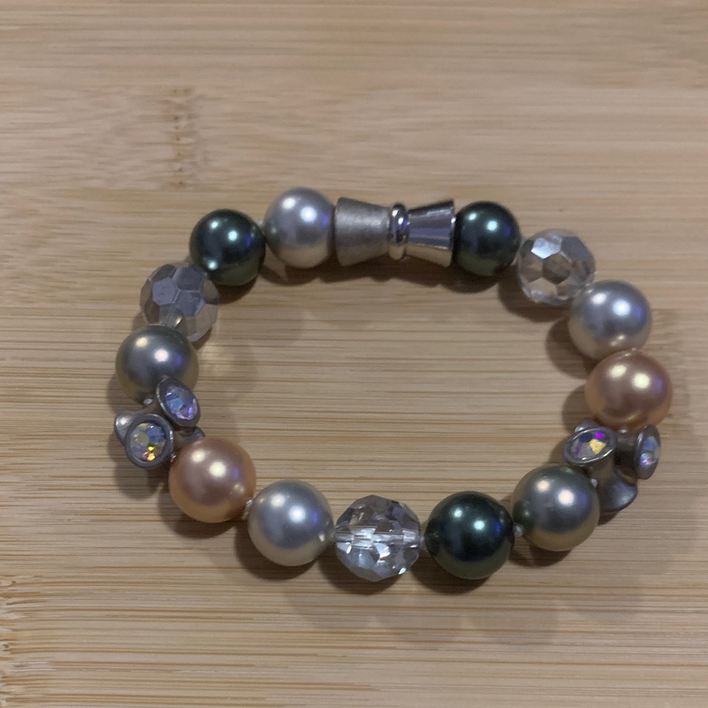 Vintage Crystal Pearl Magnet Bracelet